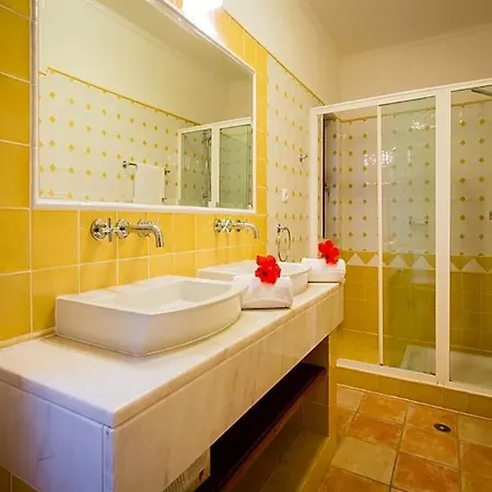 Carvoeiro Sleeps 14 Pool Air Con Wifi Carvoeiro (Lagoa)